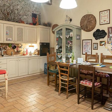 Il Comignolo Di Sofia Bed & Breakfast Civita Dış mekan fotoğraf