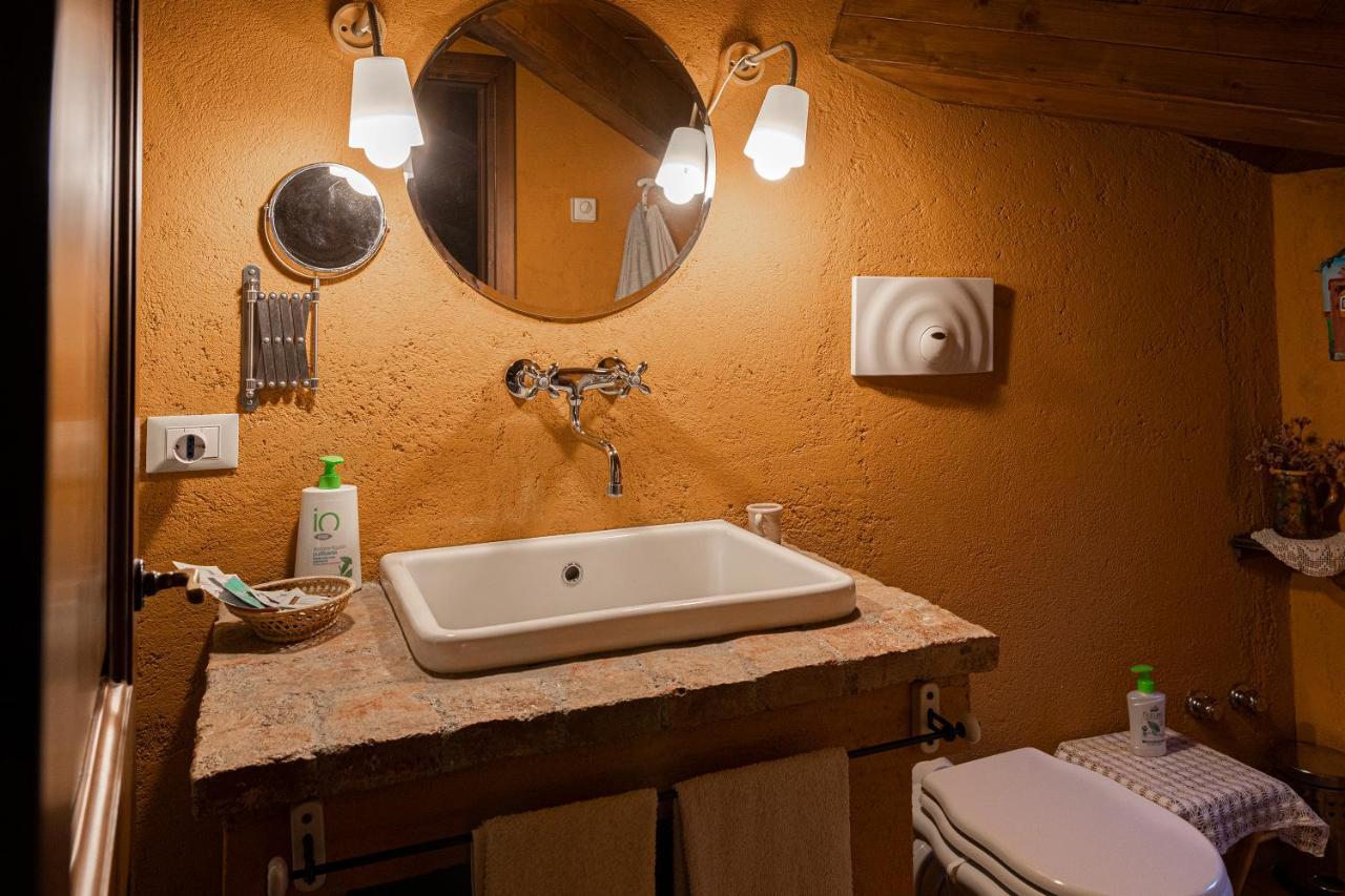 Il Comignolo Di Sofia Bed & Breakfast Civita Dış mekan fotoğraf