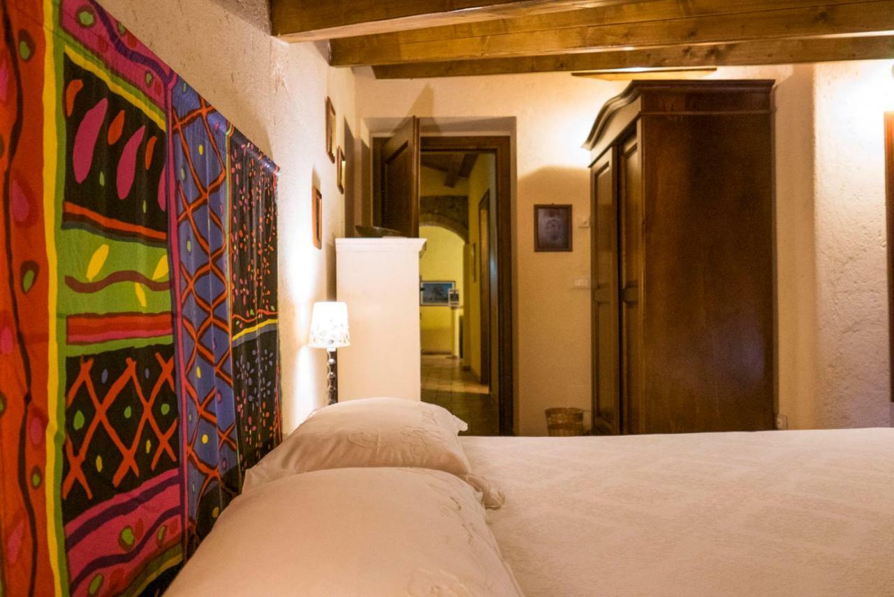 Il Comignolo Di Sofia Bed & Breakfast Civita Dış mekan fotoğraf