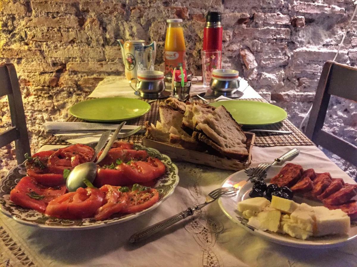 Il Comignolo Di Sofia Bed & Breakfast Civita Dış mekan fotoğraf