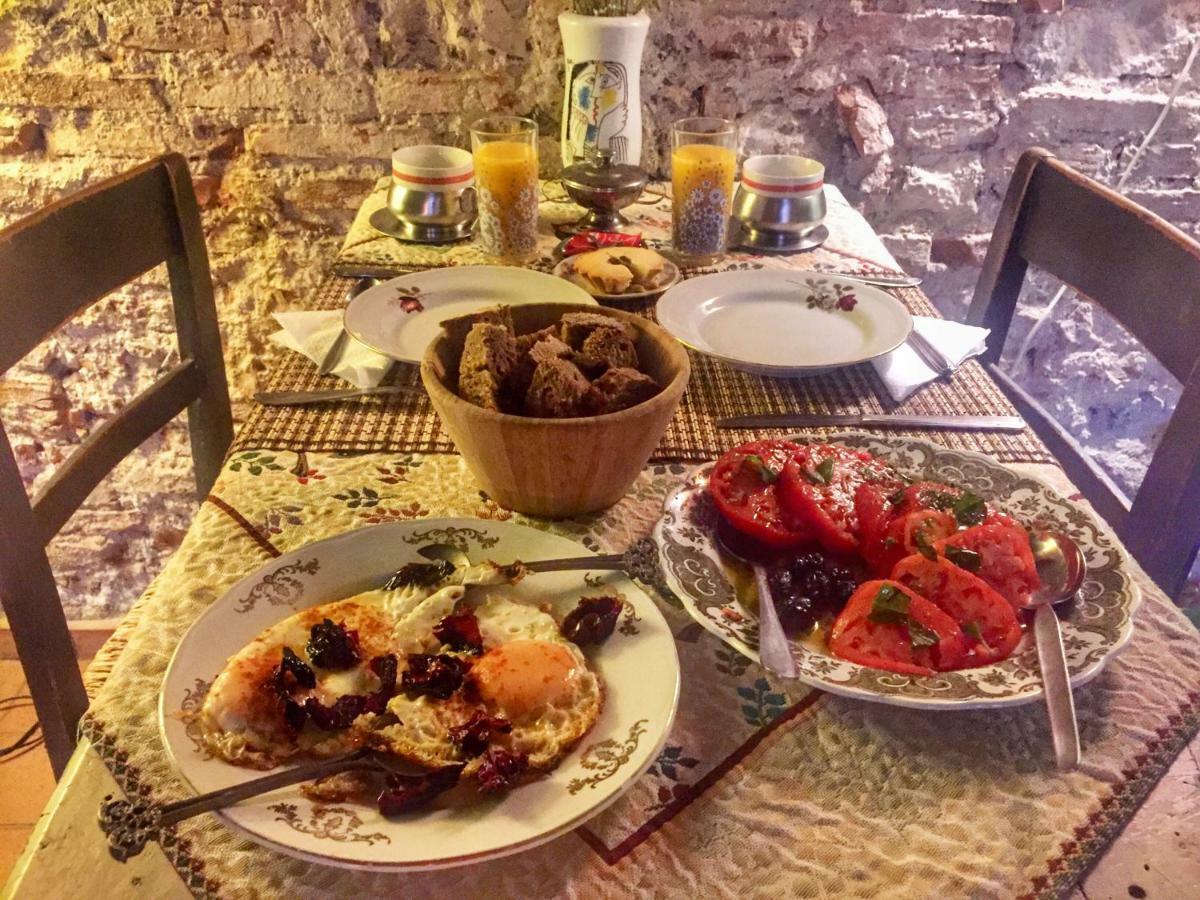 Il Comignolo Di Sofia Bed & Breakfast Civita Dış mekan fotoğraf