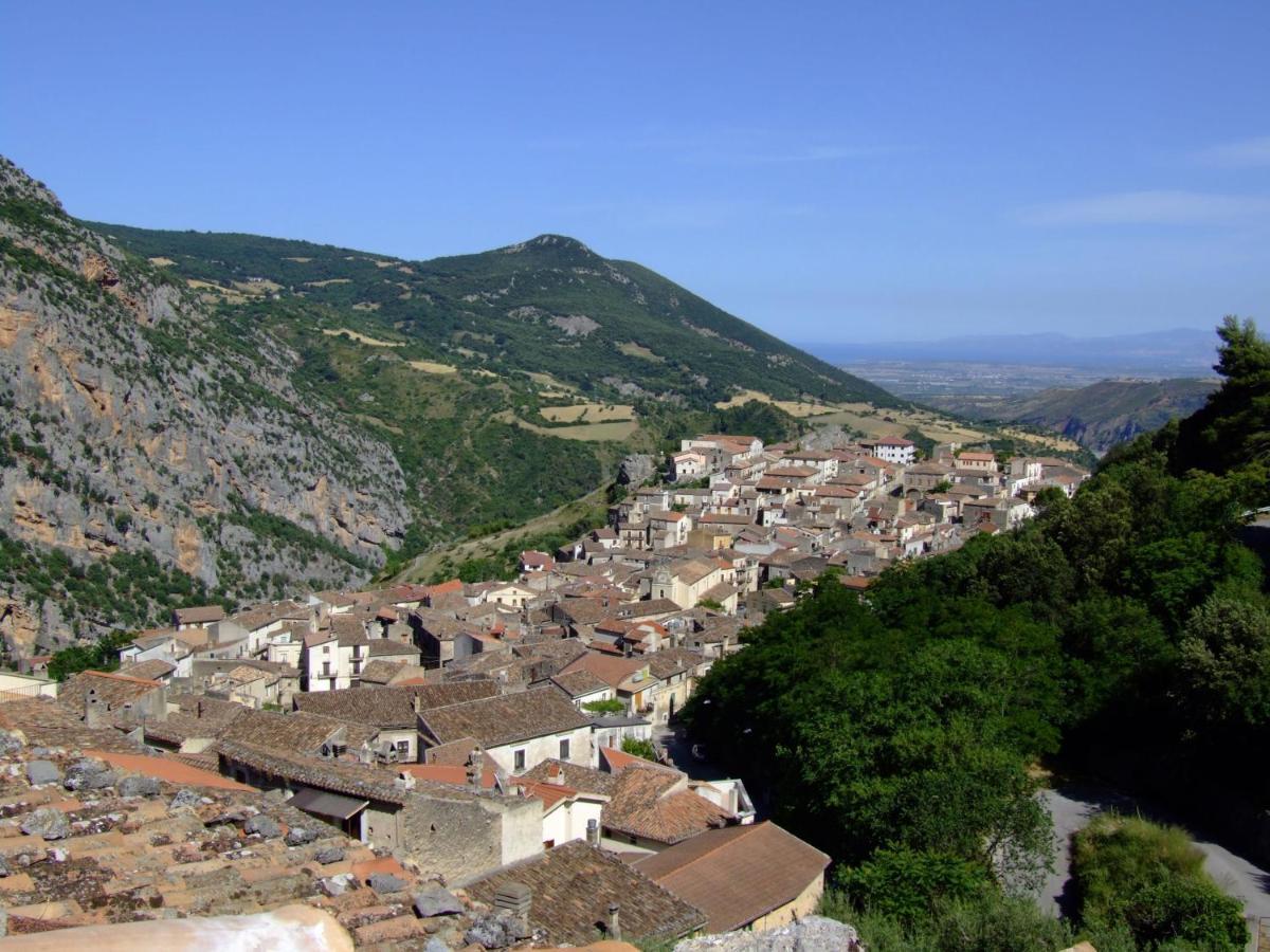 Il Comignolo Di Sofia Bed & Breakfast Civita Dış mekan fotoğraf